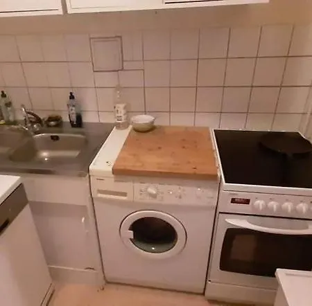 Ali's Lägenhet *